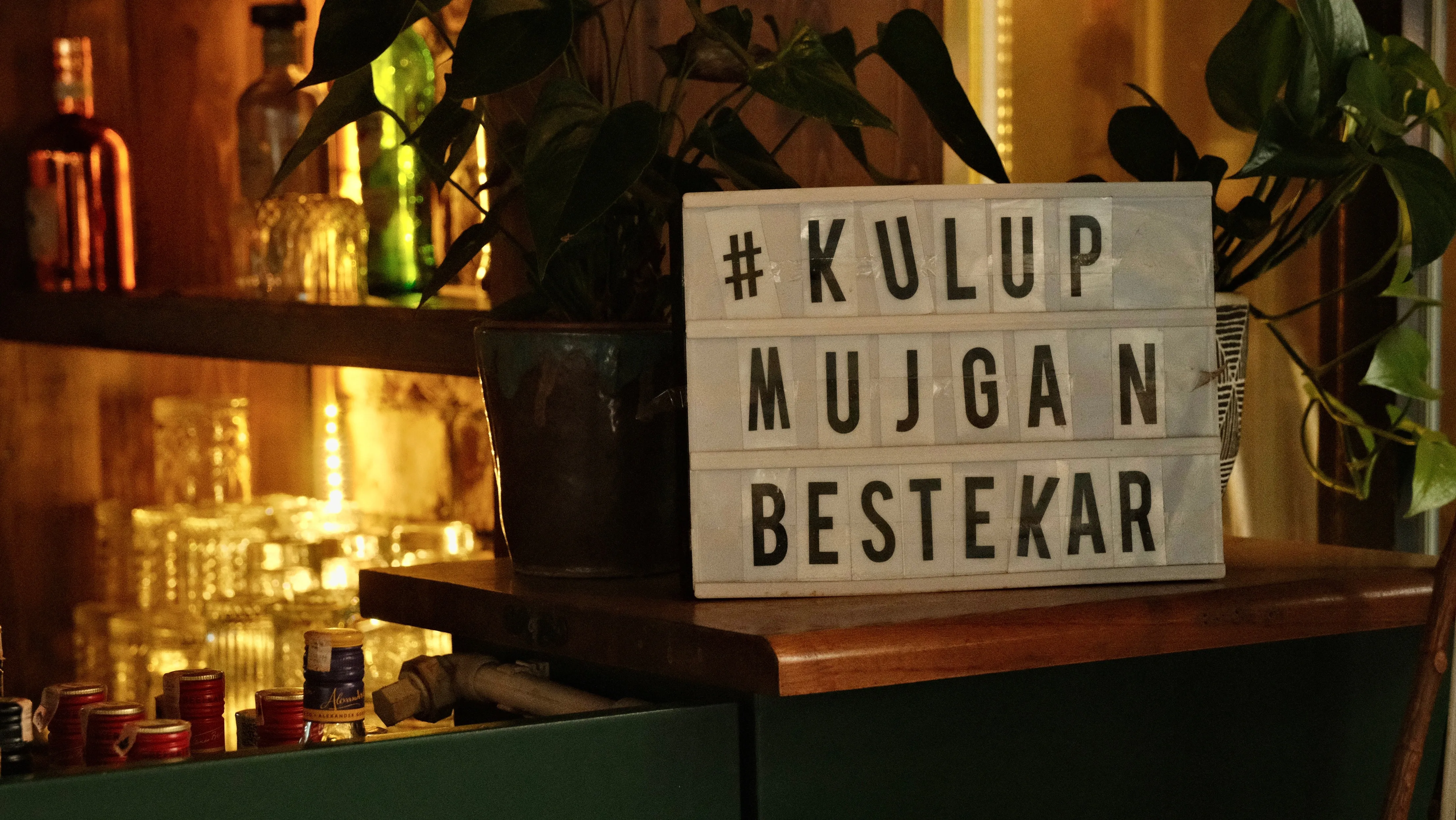 Kulüp Müjgan — kare 5